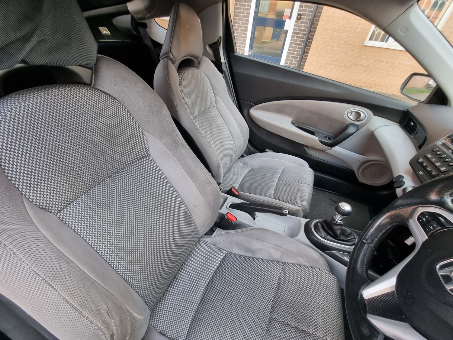 Used Honda CR-Z 2010 for sale - 76578421: Photo 12