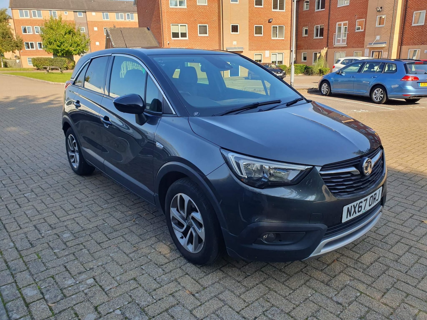 Used Vauxhall Crossland X 2017 for sale - 75857927: Photo 1
