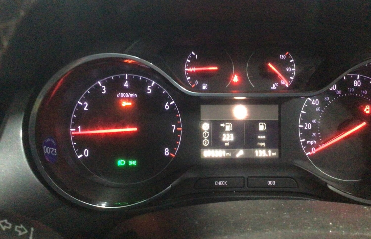 Used Vauxhall Crossland X 2017 for sale - 75857927: Photo 8