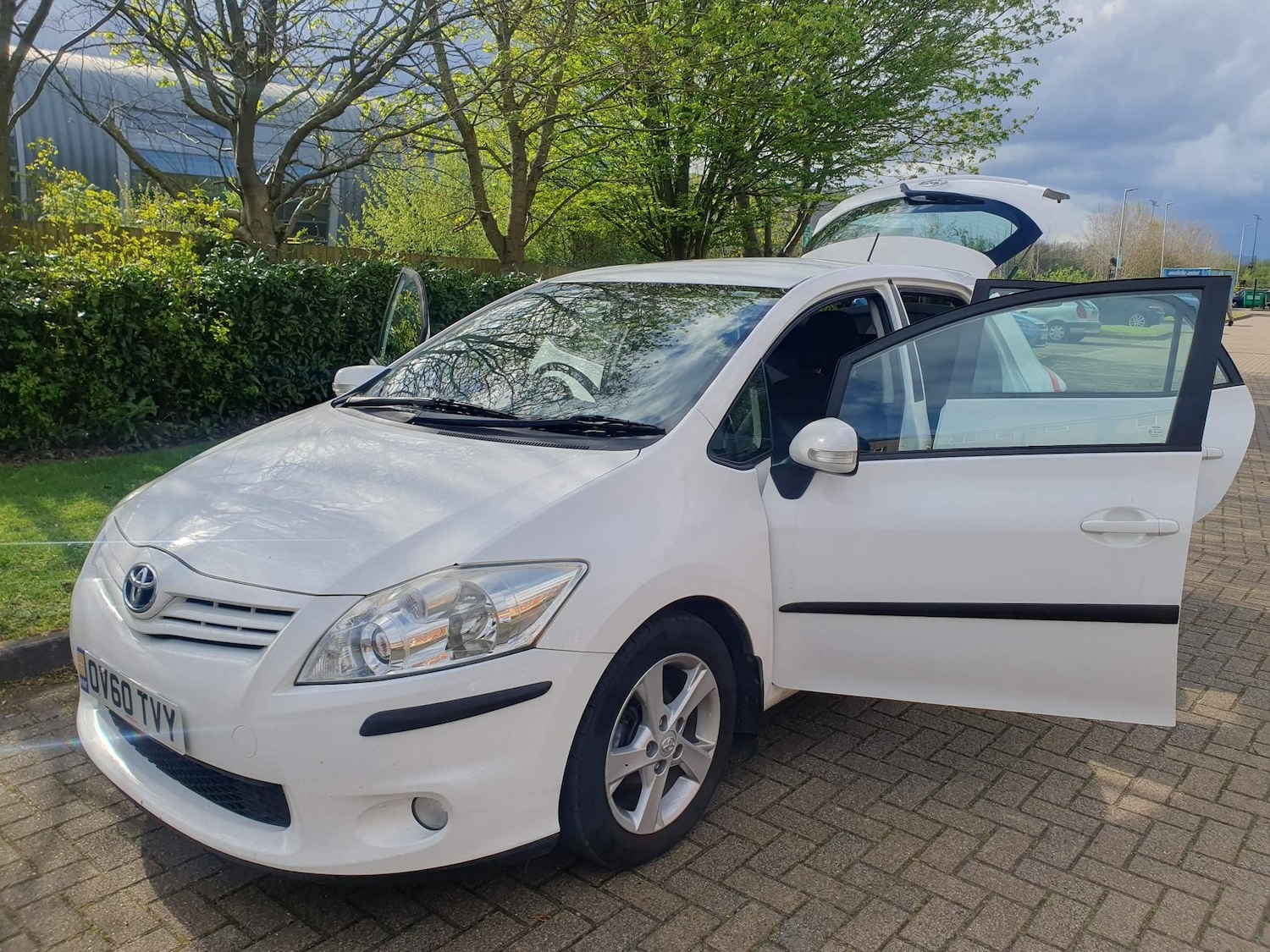 Vehicle 28