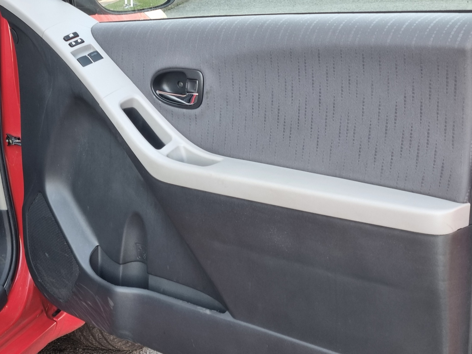 Used Toyota Yaris 2009 for sale - 76481508: Photo 25