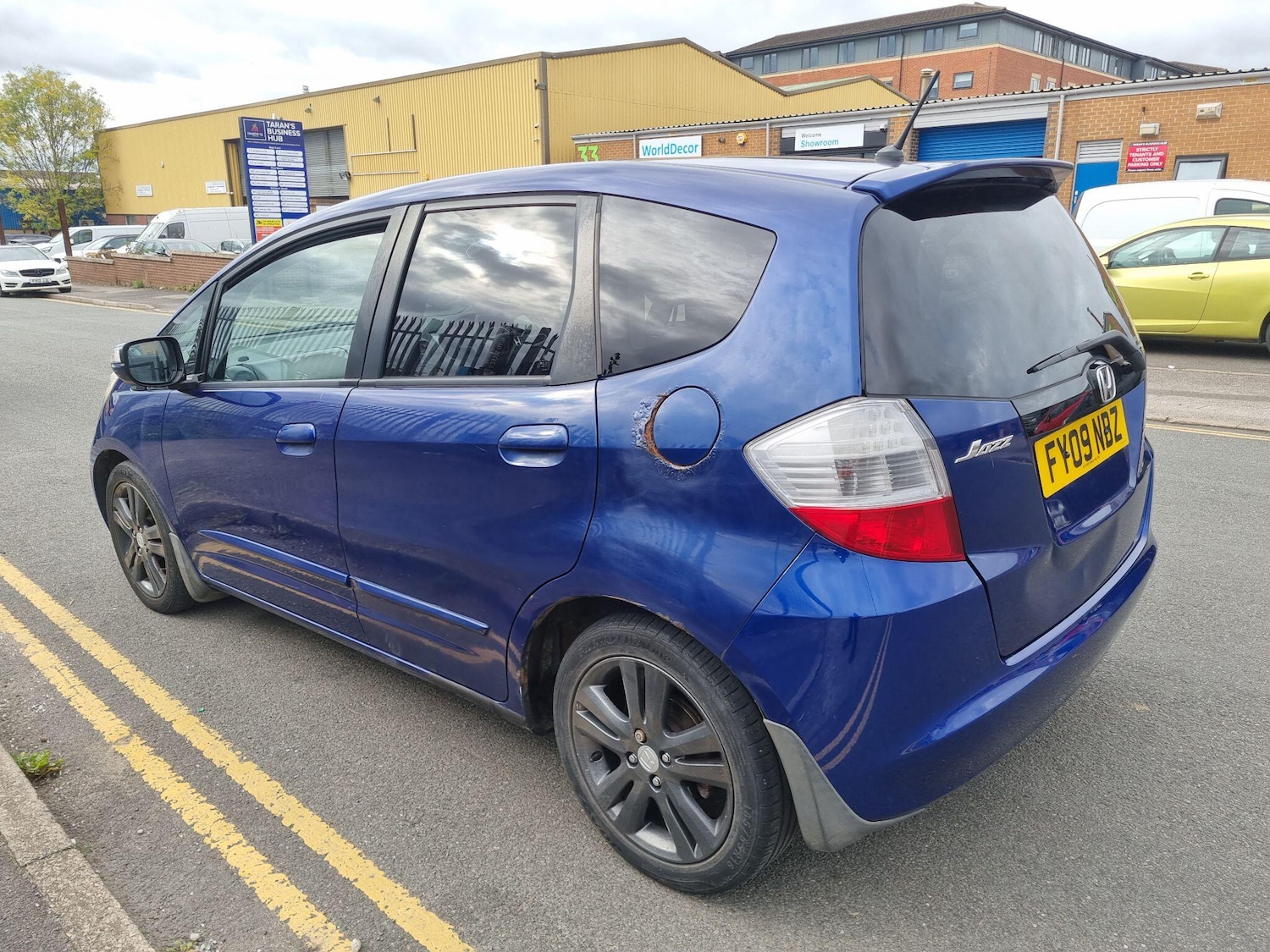 Used Honda Jazz 2009 for sale - 76424170: Photo 4