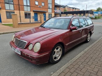 Used Mercedes-Benz E Class 2001 for sale - 76577748: Photo