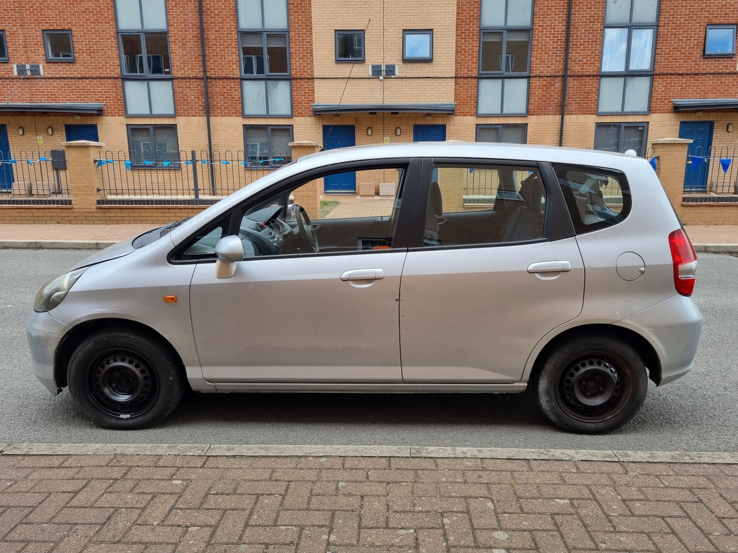 Used Honda Jazz 2004 for sale - 76577513: Photo 4