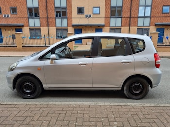 Used Honda Jazz 2004 for sale - 76577513: Photo