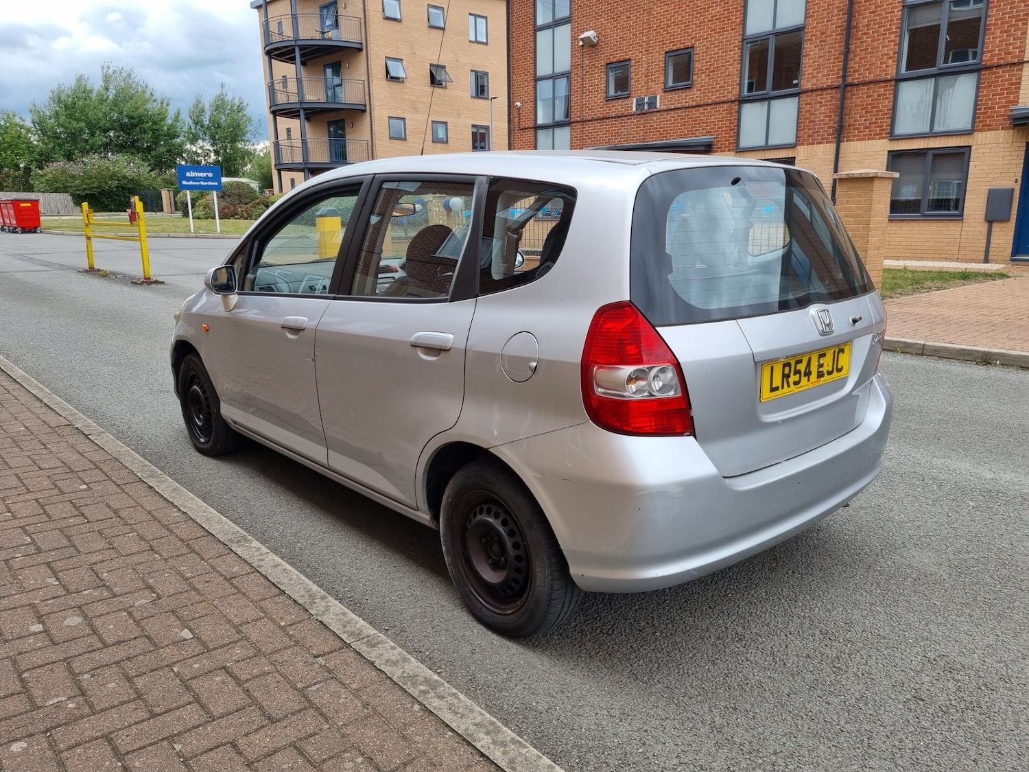 Used Honda Jazz 2004 for sale - 76577513: Photo 5