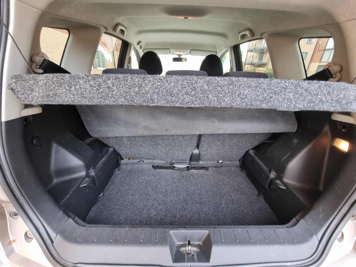 Used Nissan Note 2010 for sale - 76577735: Photo 22