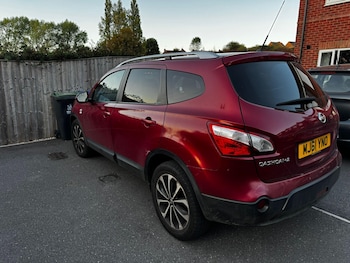 Used Nissan Qashqai+2 2011 for sale - 76153188: Photo 2