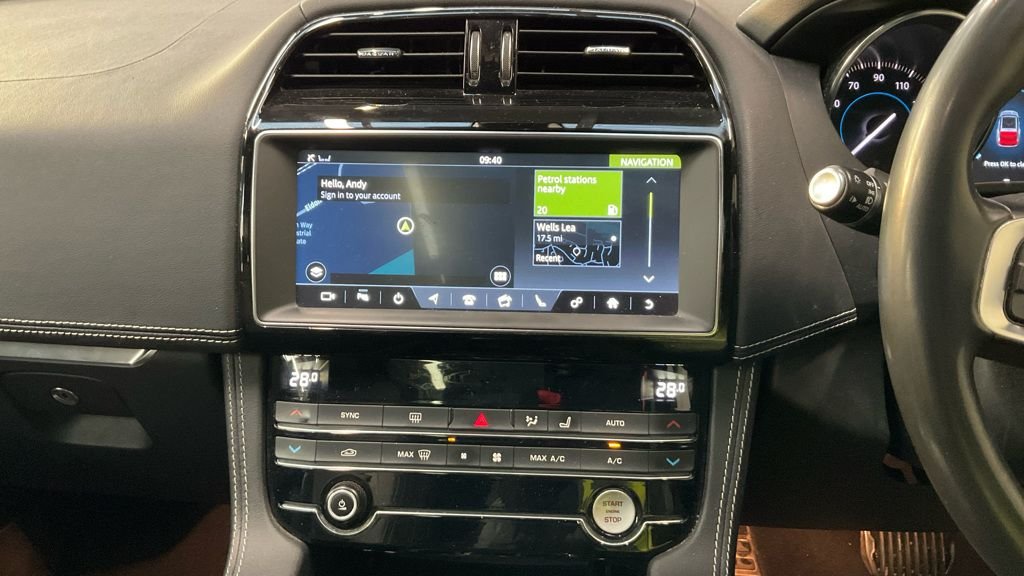 Used Jaguar F-Pace 2019 for sale - 77307393: Photo 23