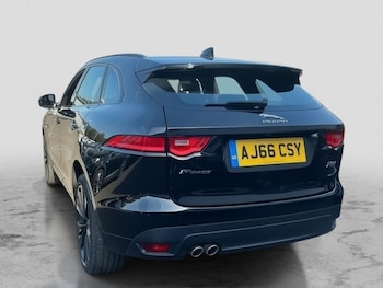 Used Jaguar F-Pace 2017 for sale - 79450376: Photo