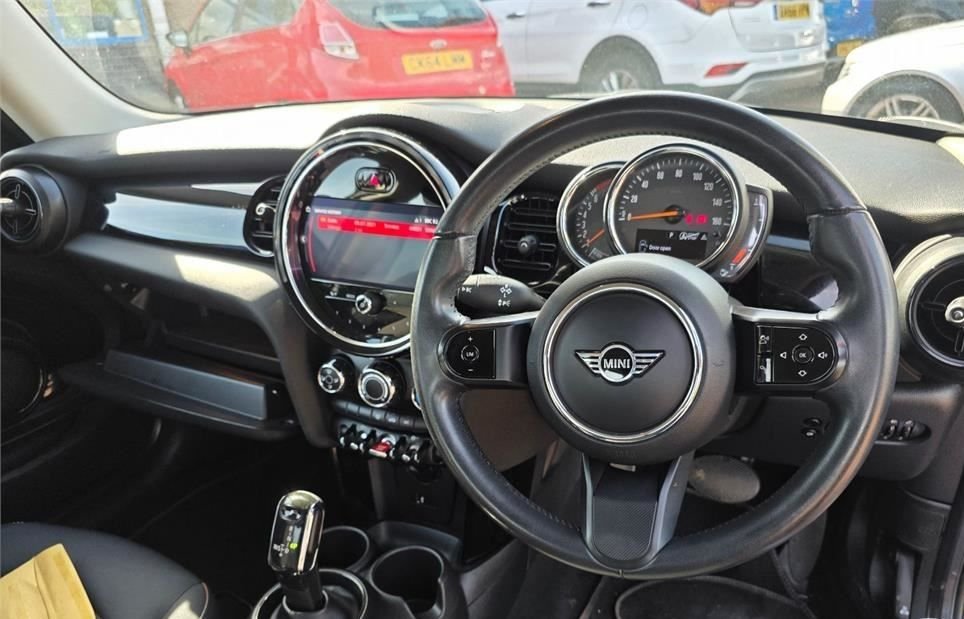 Used MINI Hatch 2021 for sale - 76168255: Photo 5