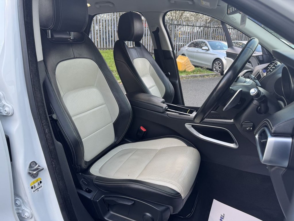 Used Jaguar F-Pace 2018 for sale - 77241572: Photo 11