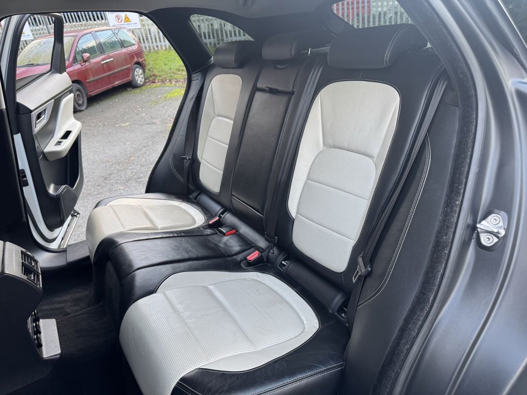 Used Jaguar F-Pace 2018 for sale - 77241572: Photo 13