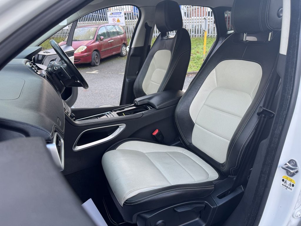 Used Jaguar F-Pace 2018 for sale - 77241572: Photo 14