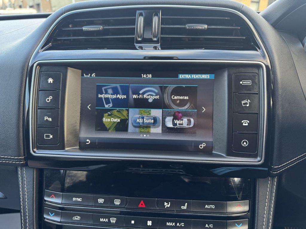 Used Jaguar F-Pace 2018 for sale - 77241572: Photo 34