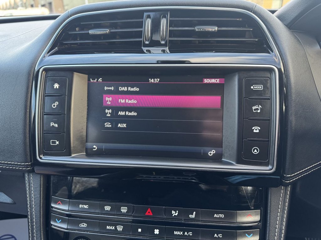 Used Jaguar F-Pace 2018 for sale - 77241572: Photo 37