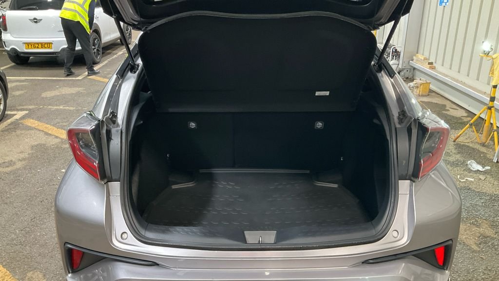 Used Toyota C-HR 2019 for sale - 77153324: Photo 13