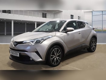 Used Toyota C-HR 2019 for sale - 77153324: Photo