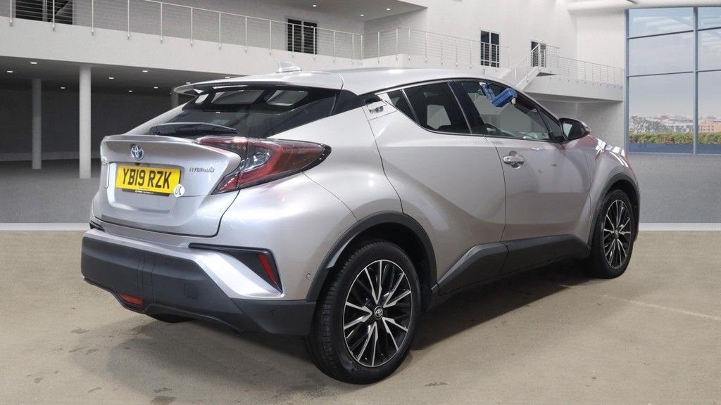 Used Toyota C-HR 2019 for sale - 77153324: Photo 4