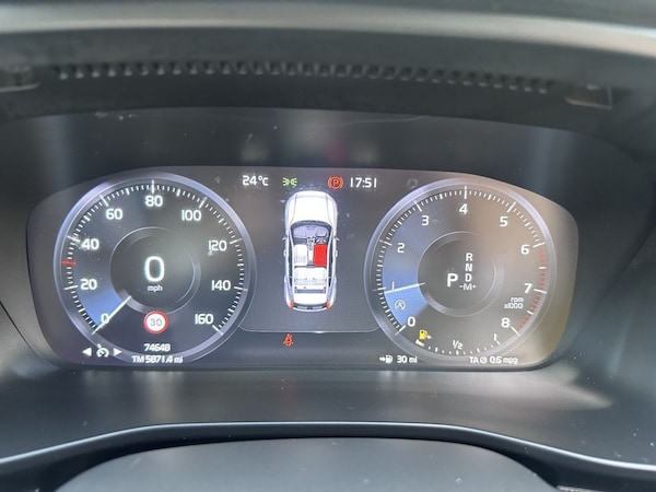 Used Volvo XC40 2019 for sale - 76234349: Photo 19