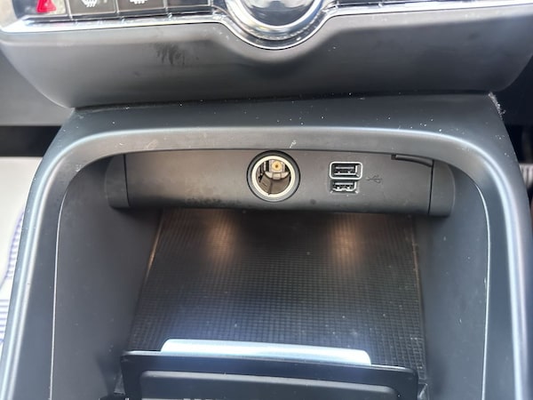 Used Volvo XC40 2019 for sale - 76234349: Photo 28