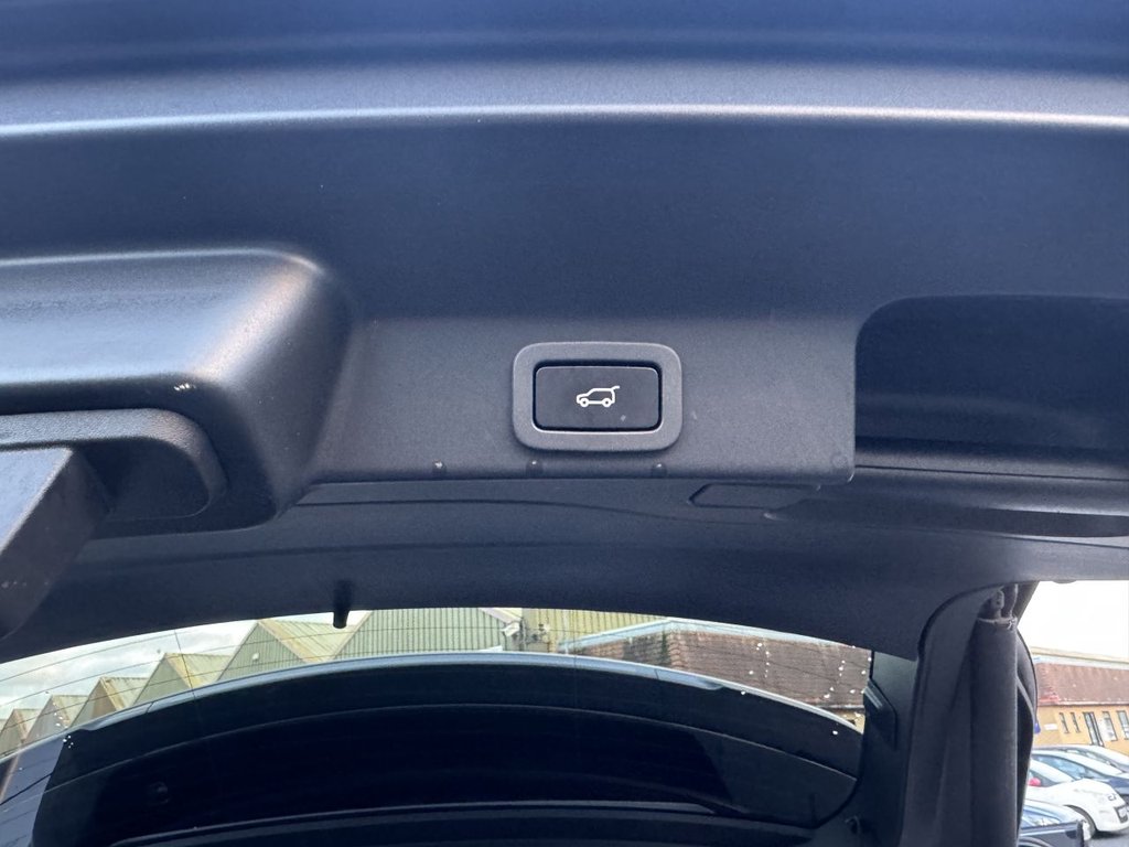 Used Jaguar F-Pace 2019 for sale - 77879620: Photo 21