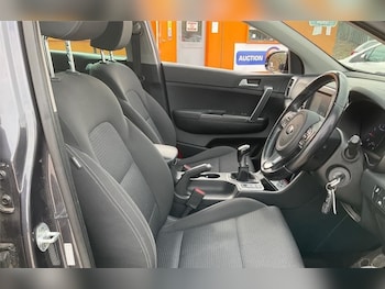 Used Kia Sportage 2017 for sale - 76234331: Photo