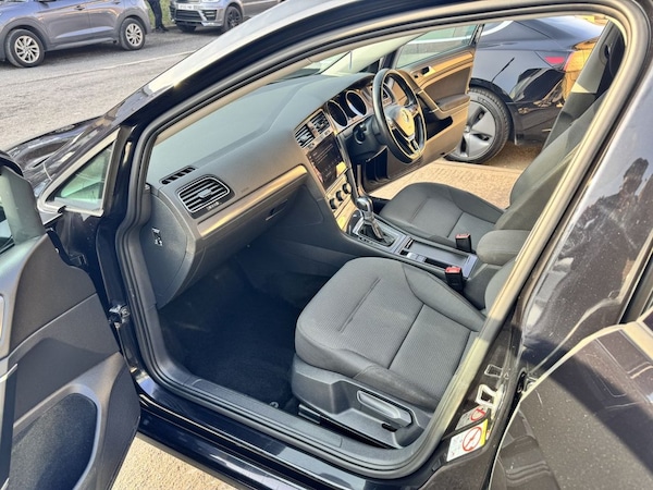 Used Volkswagen Golf 2018 for sale - 76234426: Photo 15