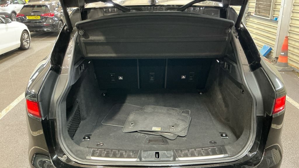 Used Jaguar F-Pace 2020 for sale - 76655267: Photo 13