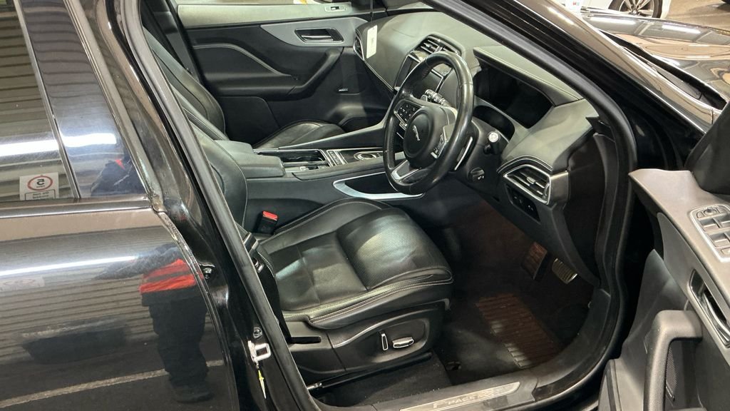 Used Jaguar F-Pace 2020 for sale - 76655267: Photo 15