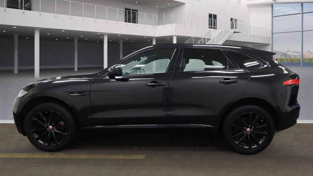 Used Jaguar F-Pace 2020 for sale - 76655267: Photo 6