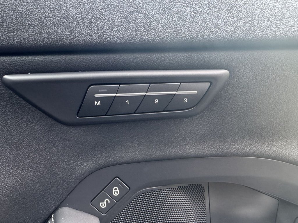 Used Jaguar E-Pace 2019 for sale - 77009762: Photo 32