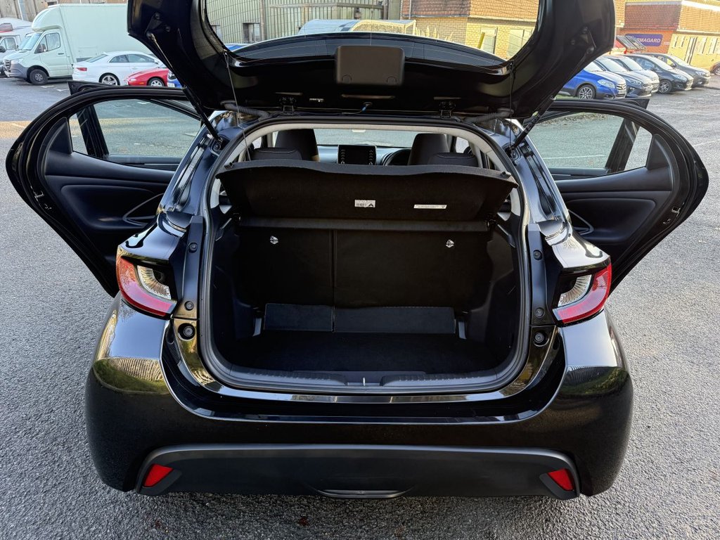 Used Toyota Yaris 2023 for sale - 77009770: Photo 20