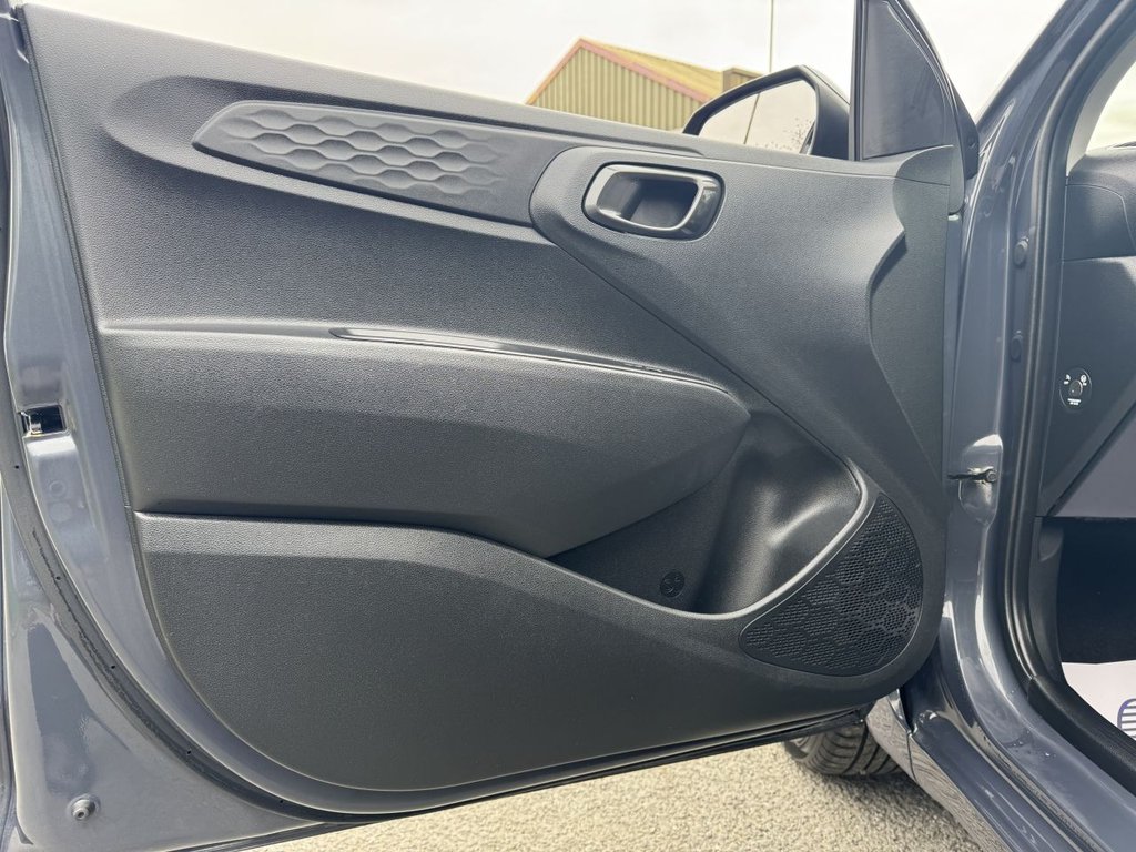 Used Hyundai i10 2023 for sale - 77806143: Photo 18