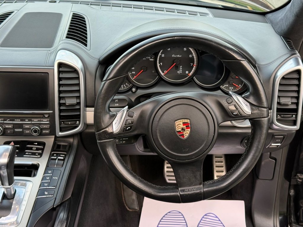 Used Porsche Cayenne 2011 for sale - 76234409: Photo 12