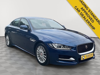 Used Jaguar XE 2016 for sale - 79409807: Photo
