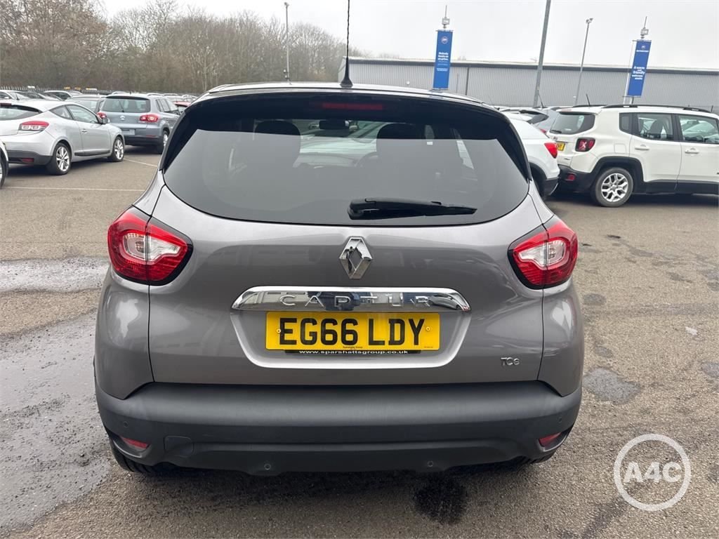 Used Renault Captur 2016 for sale - 77806213: Photo 3