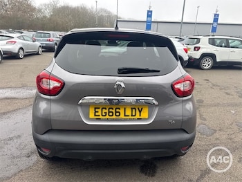 Used Renault Captur 2016 for sale - 77806213: Photo