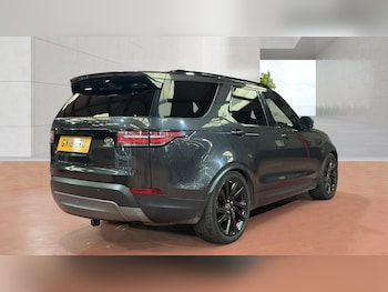 Used Land Rover Discovery 2018 for sale - 79266075: Photo
