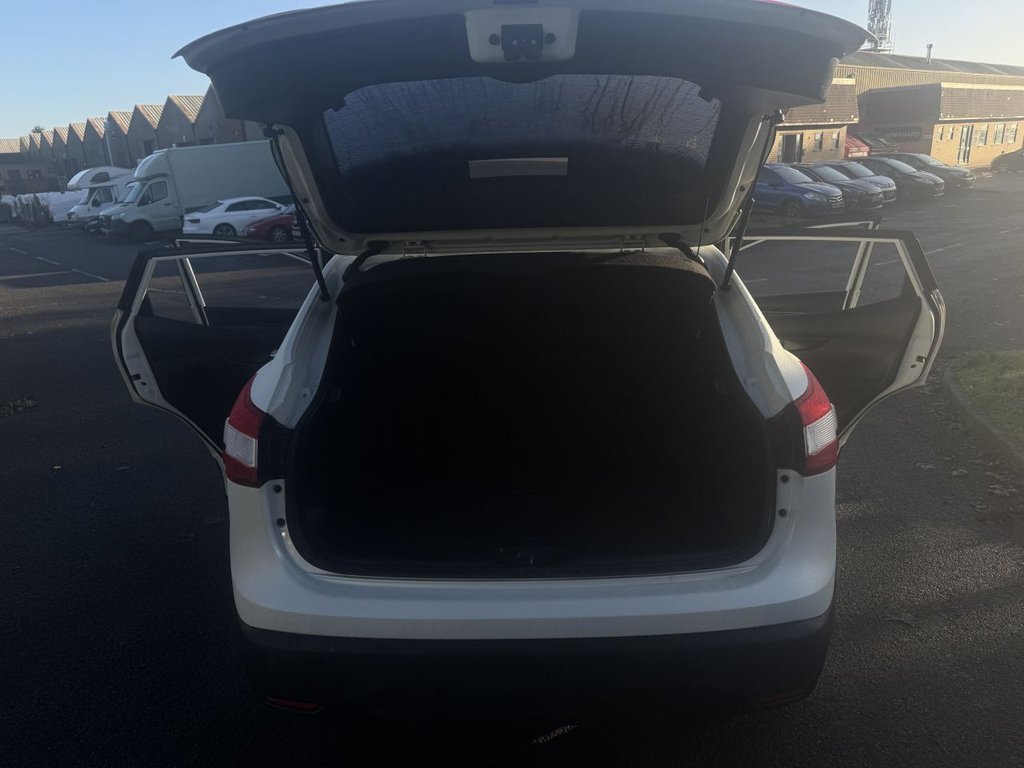 Used Nissan Qashqai 2015 for sale - 77009755: Photo 17