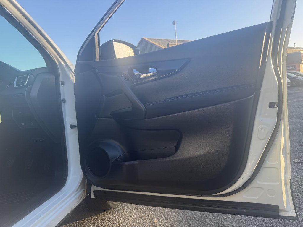 Used Nissan Qashqai 2015 for sale - 77009755: Photo 18