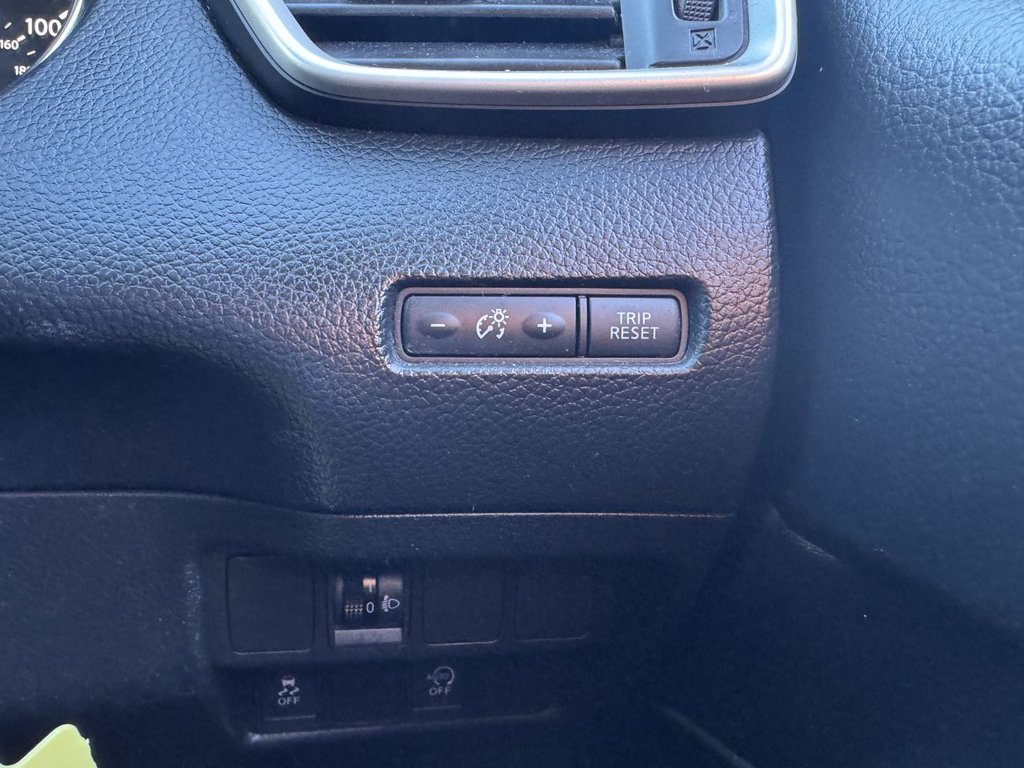 Used Nissan Qashqai 2015 for sale - 77009755: Photo 22