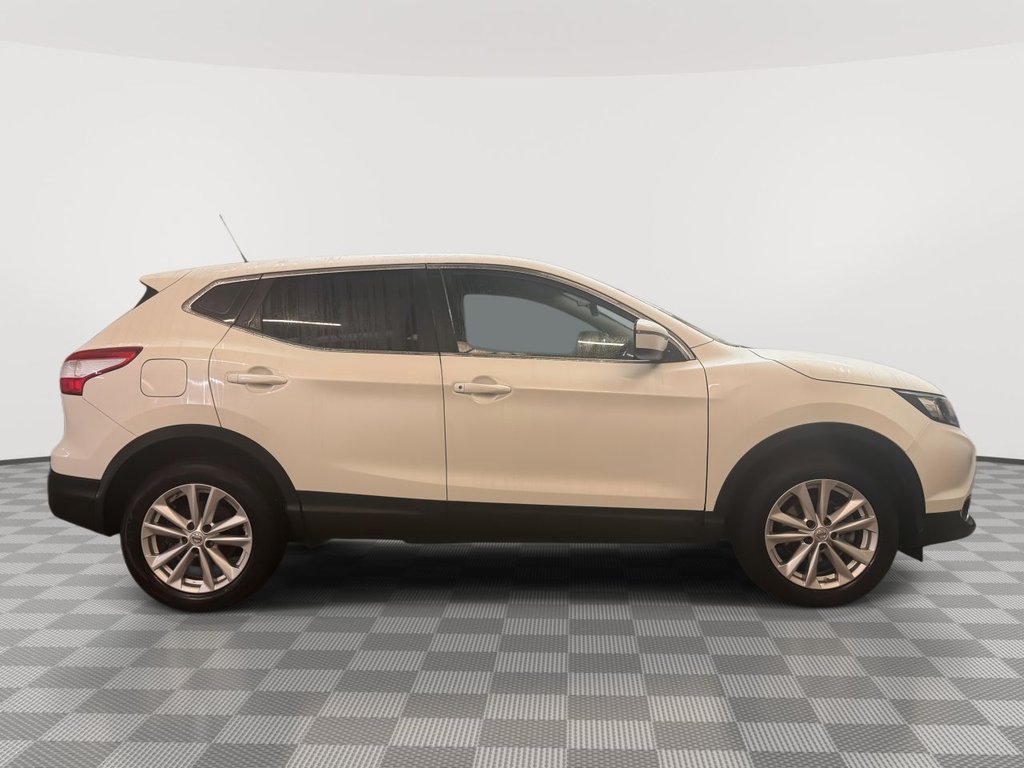 Used Nissan Qashqai 2015 for sale - 77009755: Photo 6