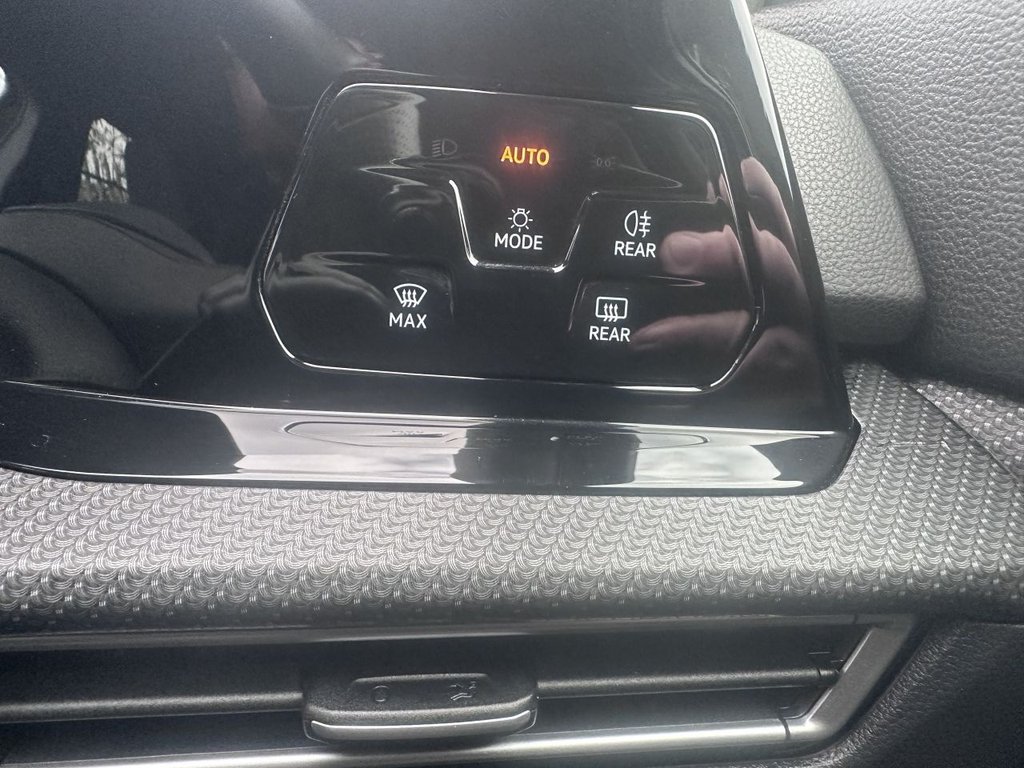 Used Volkswagen Golf 2021 for sale - 77009784: Photo 25