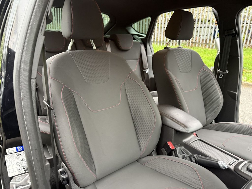 Used Ford Focus 2017 for sale - 76654401: Photo 11