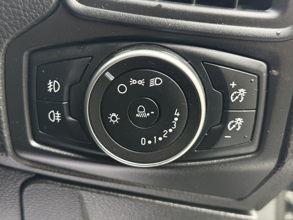 Used Ford Focus 2017 for sale - 76654401: Photo 24