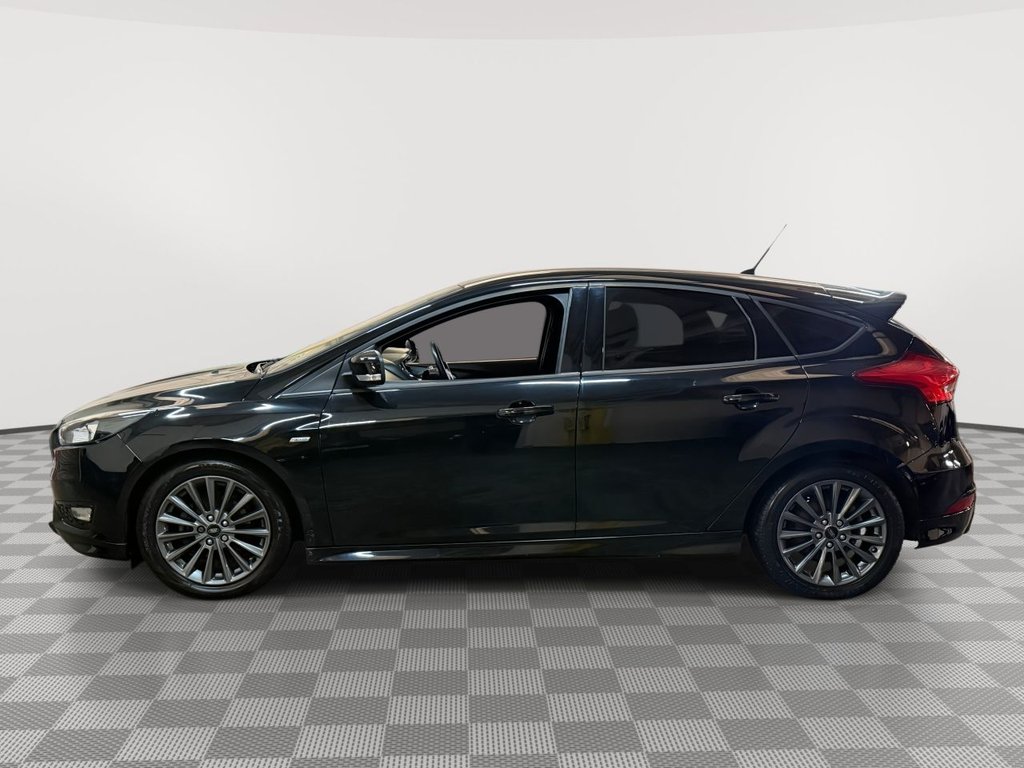 Used Ford Focus 2017 for sale - 76654401: Photo 5