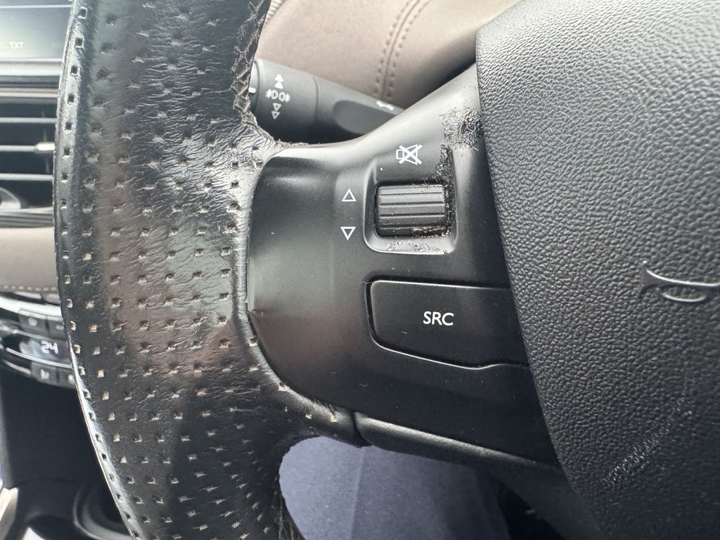 Used Peugeot 2008 2015 for sale - 77009781: Photo 26