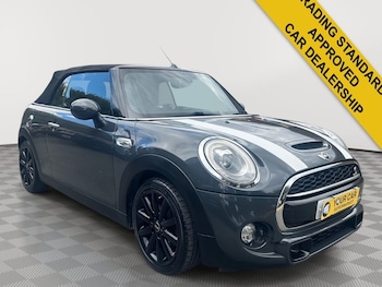 Used MINI Convertible 2017 for sale - 79506922: Photo