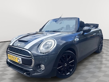 Used MINI Convertible 2017 for sale - 79506922: Photo